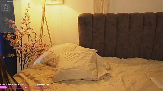 bunnycuteshy online show from September 2025 02:54:01 PM