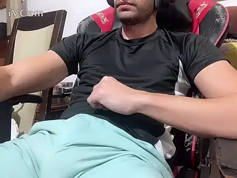 Dotozo19 online show from December 2025 05:15:02 AM