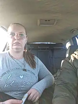 Melissa1994- online show from April 2026 04:15:01 PM