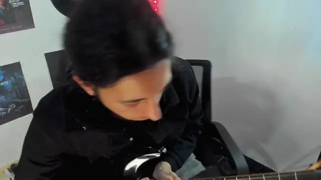 Snapshot of shelby__hotshoww chatting on February 2025 10:51:02 PM shelby hotshoww online show from February 2025 10:51:02 PM