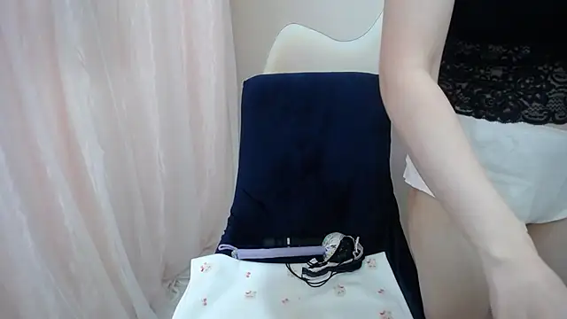 Snapshot of Leiershery chatting on October 2025 12:22:02 AM Leiershery online show from October 2025 12:22:02 AM