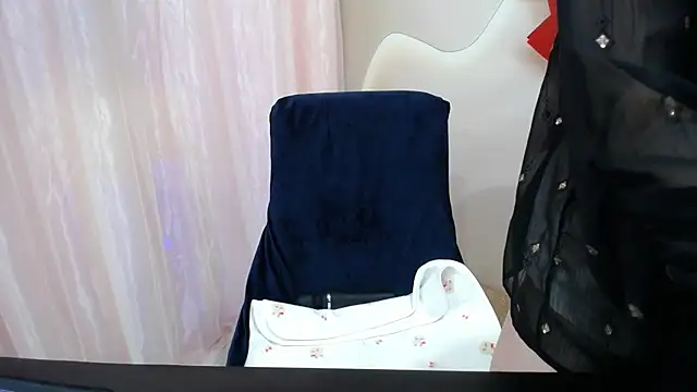 Snapshot of Leiershery chatting on October 2025 01:19:02 AM Leiershery online show from October 2025 01:19:02 AM