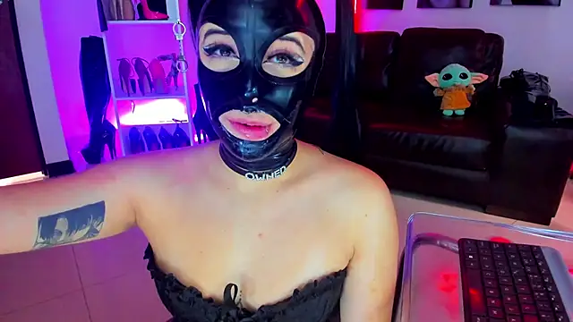 kayilyn online show from January 2025 06:14:01 PM