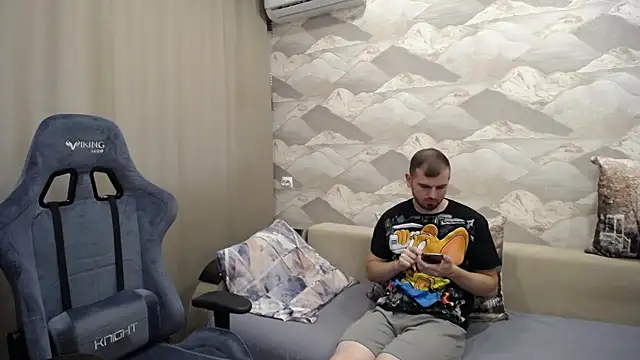 SerzhKorol1 online show from September 2025 01:13:01 PM