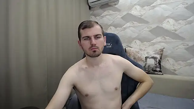 SerzhKorol1 online show from November 2025 05:28:02 AM