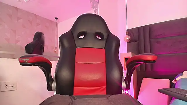 Snapshot of arletmss chatting on March 2025 12:02:02 PM arletmss online show from March 2025 12:02:02 PM