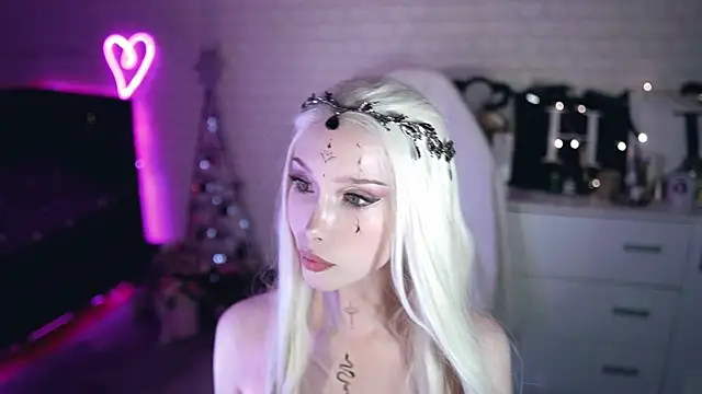  Uindi  online show from February 2025 08:23:02 PM