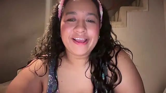 Snapshot of Big_boobs_lau_ chatting on October 2025 06:44:01 AM Big boobs lau online show from October 2025 06:44:01 AM
