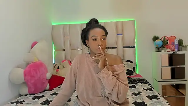 Snapshot of viioolleettaa chatting on December 2024 03:28:02 PM viioolleettaa online show from December 2024 03:28:02 PM