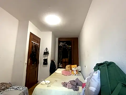 Snapshot of viioolleettaa chatting on October 2025 04:03:02 PM viioolleettaa online show from October 2025 04:03:02 PM