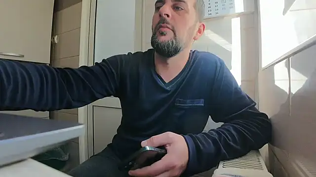 Snapshot of TigerOne19 chatting on January 2025 09:56:01 AM TigerOne19 online show from January 2025 09:56:01 AM