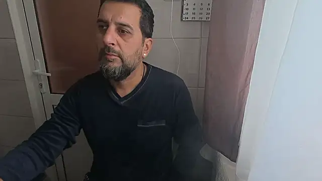 Snapshot of TigerOne19 chatting on November 2025 08:19:01 AM TigerOne19 online show from November 2025 08:19:01 AM