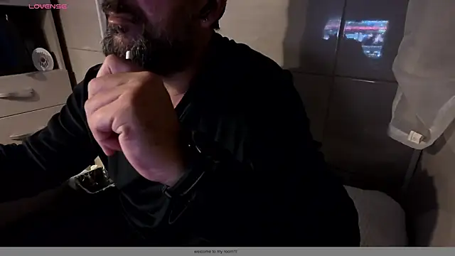 Snapshot of TigerOne19 chatting on December 2025 08:04:02 PM TigerOne19 online show from December 2025 08:04:02 PM