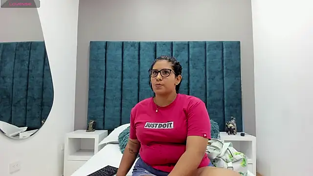 DanielleEvans  online show from February 2026 11:36:01 AM