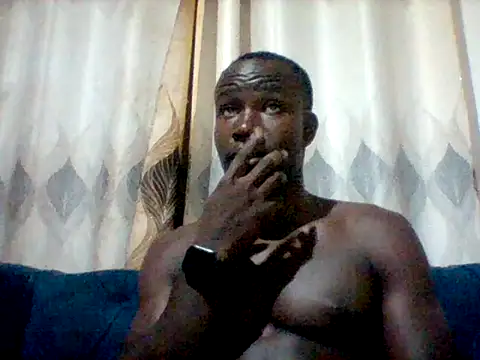Snapshot of mclntz_bbc chatting on May 2026 04:35:01 PM mclntz bbc online show from May 2026 04:35:01 PM