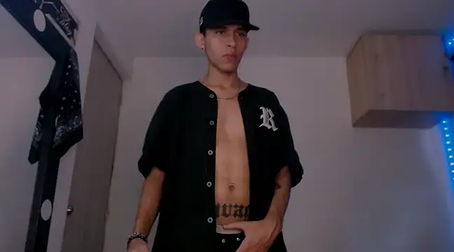 Samuel Suarez online show from January 2025 10:50:01 PM