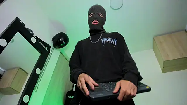 Samuel Suarez online show from September 2025 12:43:02 PM