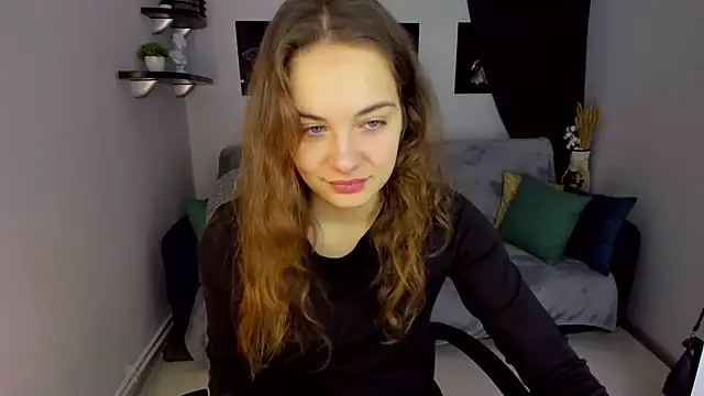 Snapshot of KristinaLoison chatting on January 2025 04:01:02 AM KristinaLoison online show from January 2025 04:01:02 AM
