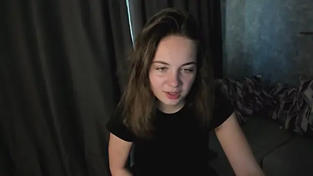 KristinaLoison online show from May 2026 03:40:01 PM