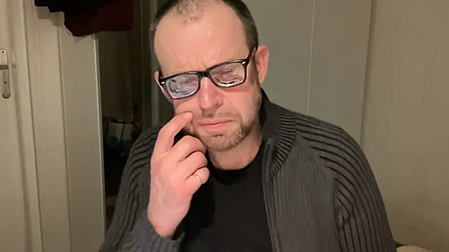 FABIOGLASSES online show from December 2025 11:25:02 PM