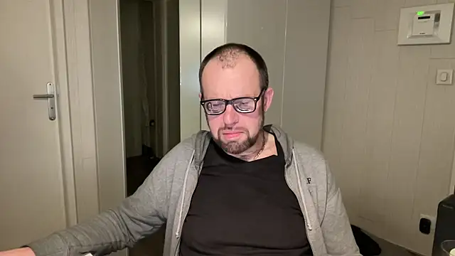 FABIOGLASSES online show from January 2026 08:44:01 PM