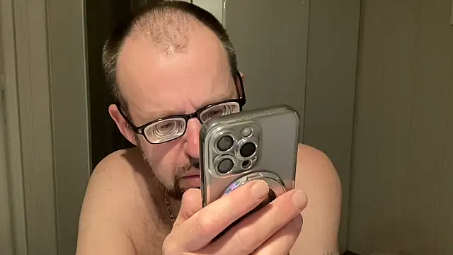 FABIOGLASSES online show from May 2026 10:06:01 PM