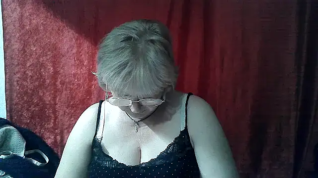 Gina Marlyn online show from April 2026 08:04:02 PM