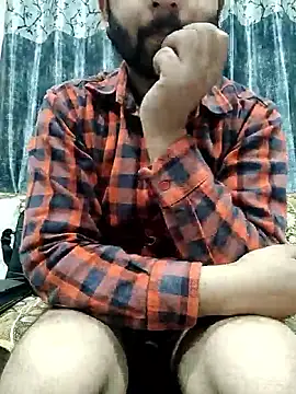 Snapshot of Cute_Kamasutra_boy chatting on January 2026 02:22:01 PM Cute Kamasutra boy online show from January 2026 02:22:01 PM