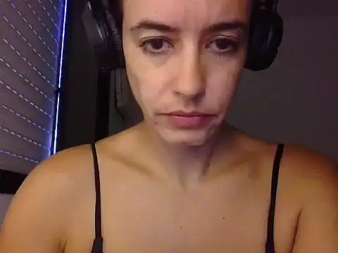 melaniepatterson online show from May 2026 12:00:01 PM