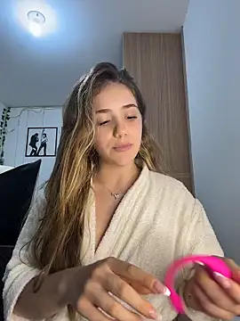 Snapshot of ShelbyHagen chatting on October 2025 10:21:01 PM ShelbyHagen online show from October 2025 10:21:01 PM