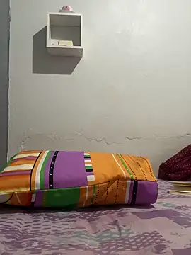 laisviana21 online show from October 2025 06:20:01 PM