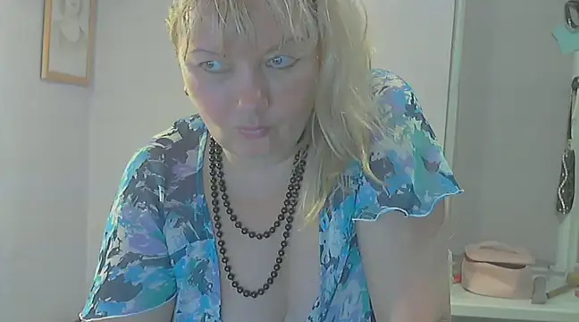 Snapshot of Lusi-777 chatting on February 2025 07:10:01 PM Lusi-777 online show from February 2025 07:10:01 PM
