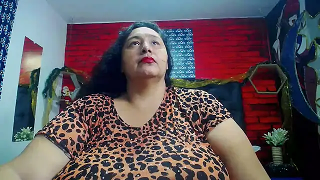 Snapshot of TistMature chatting on December 2024 01:10:02 PM TistMature online show from December 2024 01:10:02 PM