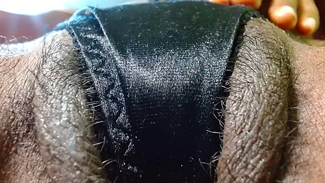 Snapshot of bethanywilson_23 chatting on October 2025 12:28:01 PM bethanywilson 23 online show from October 2025 12:28:01 PM