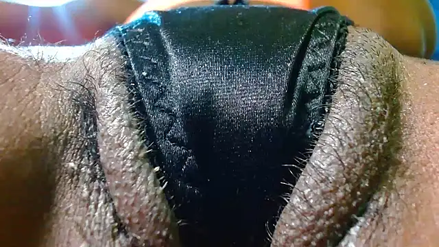 Snapshot of bethanywilson_23 chatting on November 2025 12:40:02 PM bethanywilson 23 online show from November 2025 12:40:02 PM