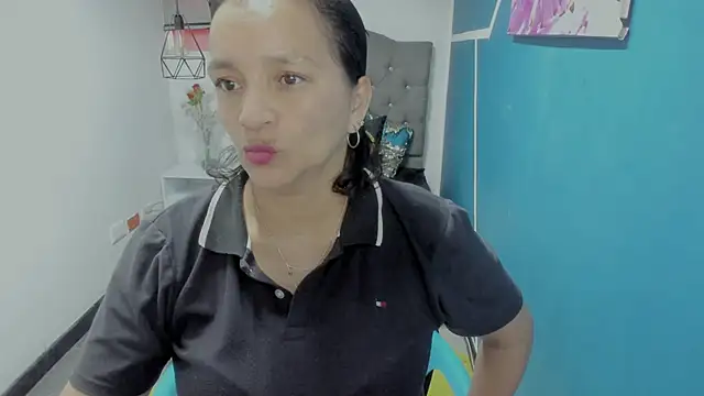 MarilynMiilf  online show from December 2024 07:49:01 PM