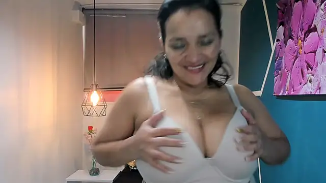 MarilynMiilf  online show from December 2024 07:43:02 PM