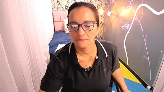 MarilynMiilf  online show from March 2025 10:34:02 PM