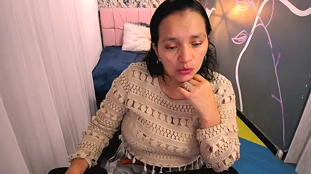 MarilynMiilf  online show from March 2025 06:52:01 PM