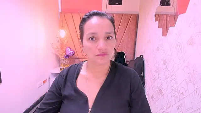 MarilynMiilf  online show from September 2025 07:38:01 PM