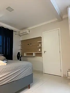 Snapshot of AliceStone19 chatting on October 2025 05:35:01 PM AliceStone19 online show from October 2025 05:35:01 PM