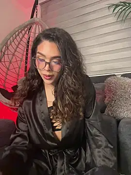 Samantha Bernardo online show from April 2026 04:06:02 AM