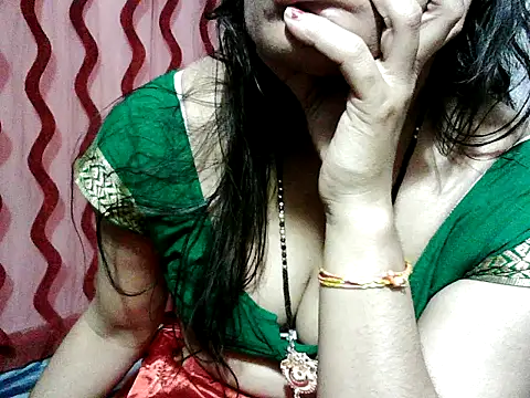 Snapshot of RukminiNew chatting on February 2025 08:30:01 PM RukminiNew online show from February 2025 08:30:01 PM