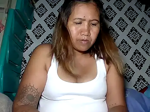 sweet smile4u online show from March 2026 03:56:01 AM