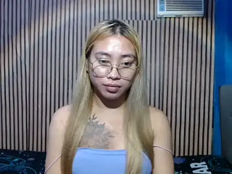 ladybigmeatXX online show from January 2025 08:40:02 AM