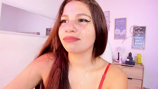 bluee hazell online show from February 2025 11:40:02 AM