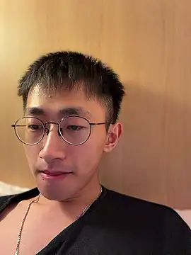 Snapshot of lewdAboyKawaii chatting on May 2026 03:42:02 PM lewdAboyKawaii online show from May 2026 03:42:02 PM