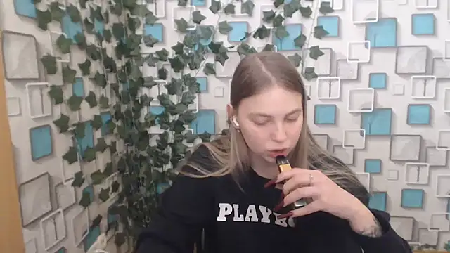 klerkarina online show from March 2025 08:43:01 AM