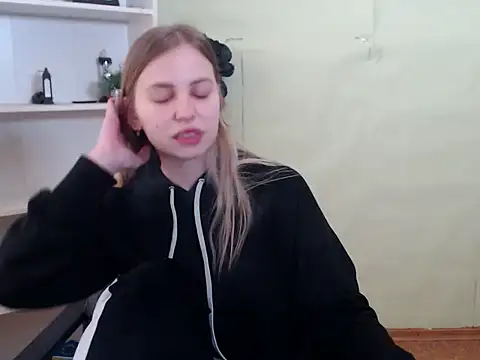 klerkarina online show from March 2025 06:03:02 AM