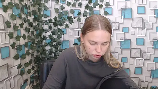 klerkarina online show from September 2025 04:47:01 AM